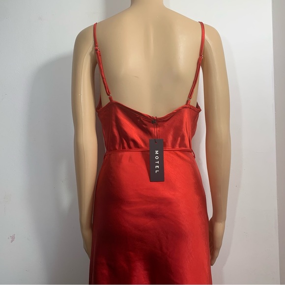 Motel Rocks Paiva Slip Dress Satin Red Straps Mini Short Size Medium UK Size 12 - Picture 8 of 15